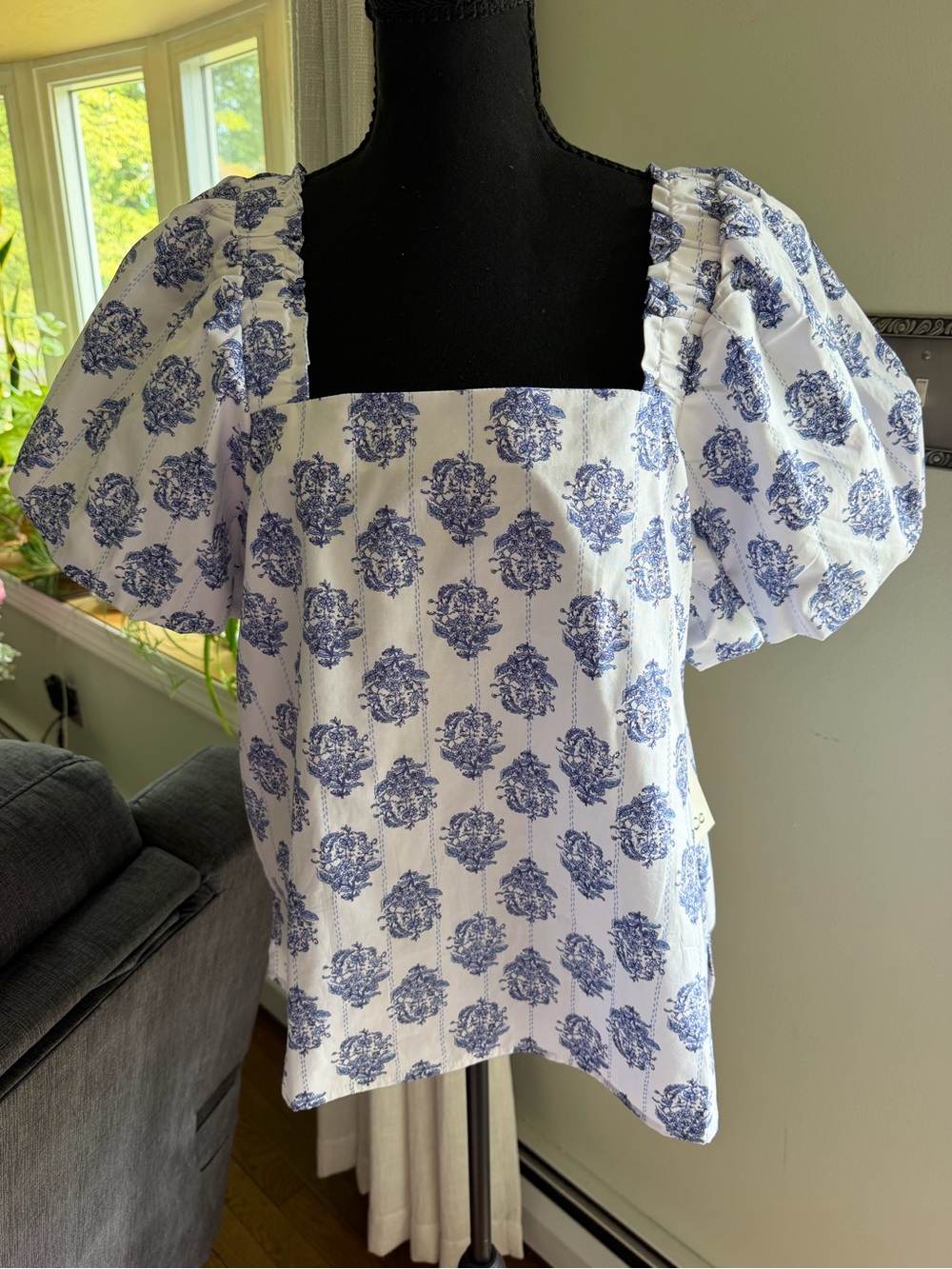 CeCe White Square-Neck Puff Sleeve Floral Top